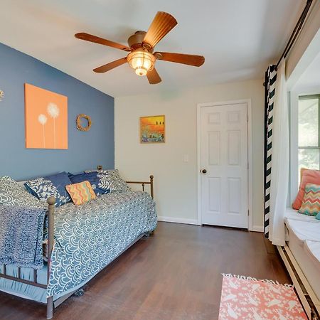 Stunning Golden Home With Deck About 35 Mi To Denver! Ngoại thất bức ảnh