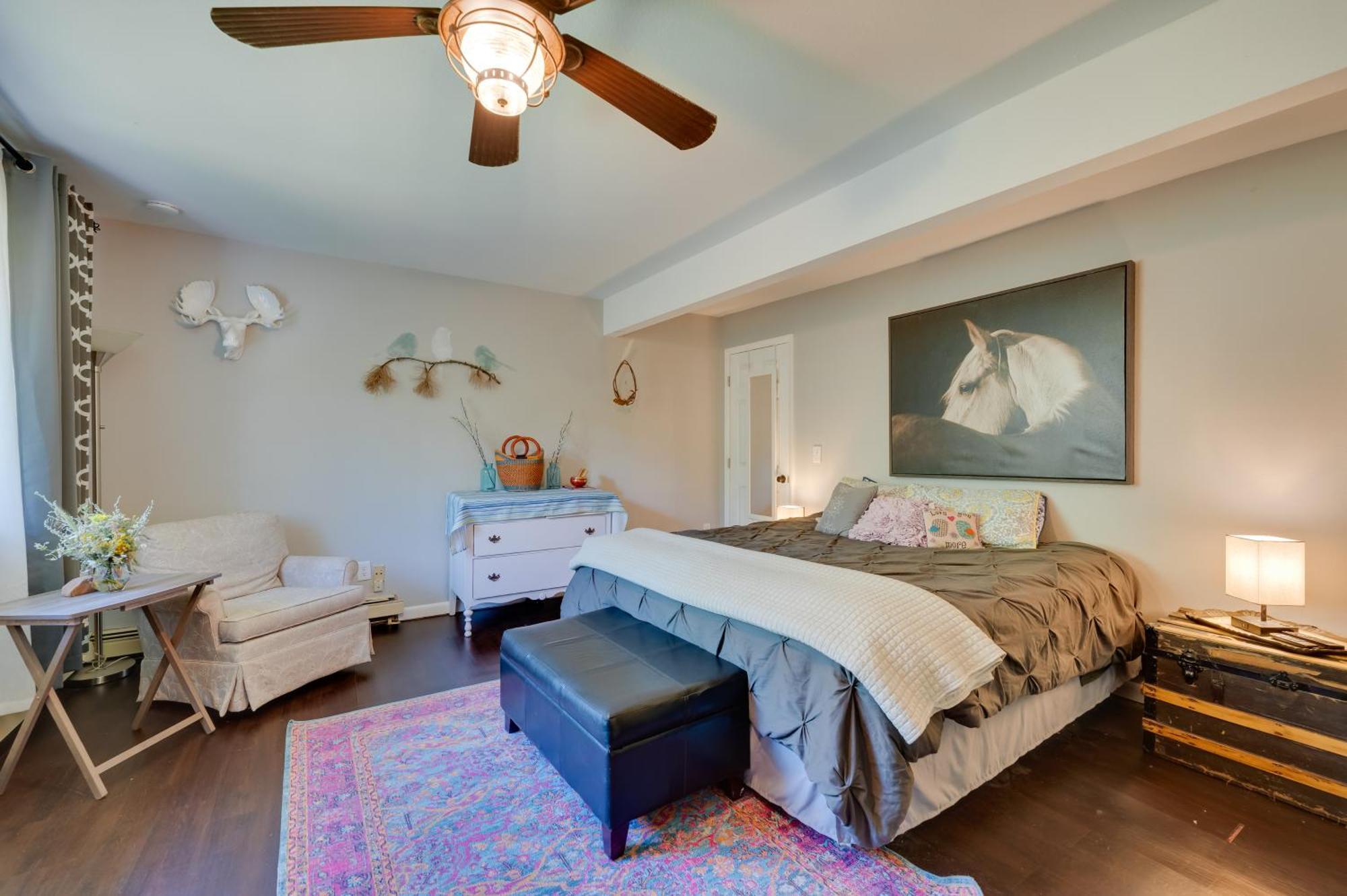 Stunning Golden Home With Deck About 35 Mi To Denver! Ngoại thất bức ảnh